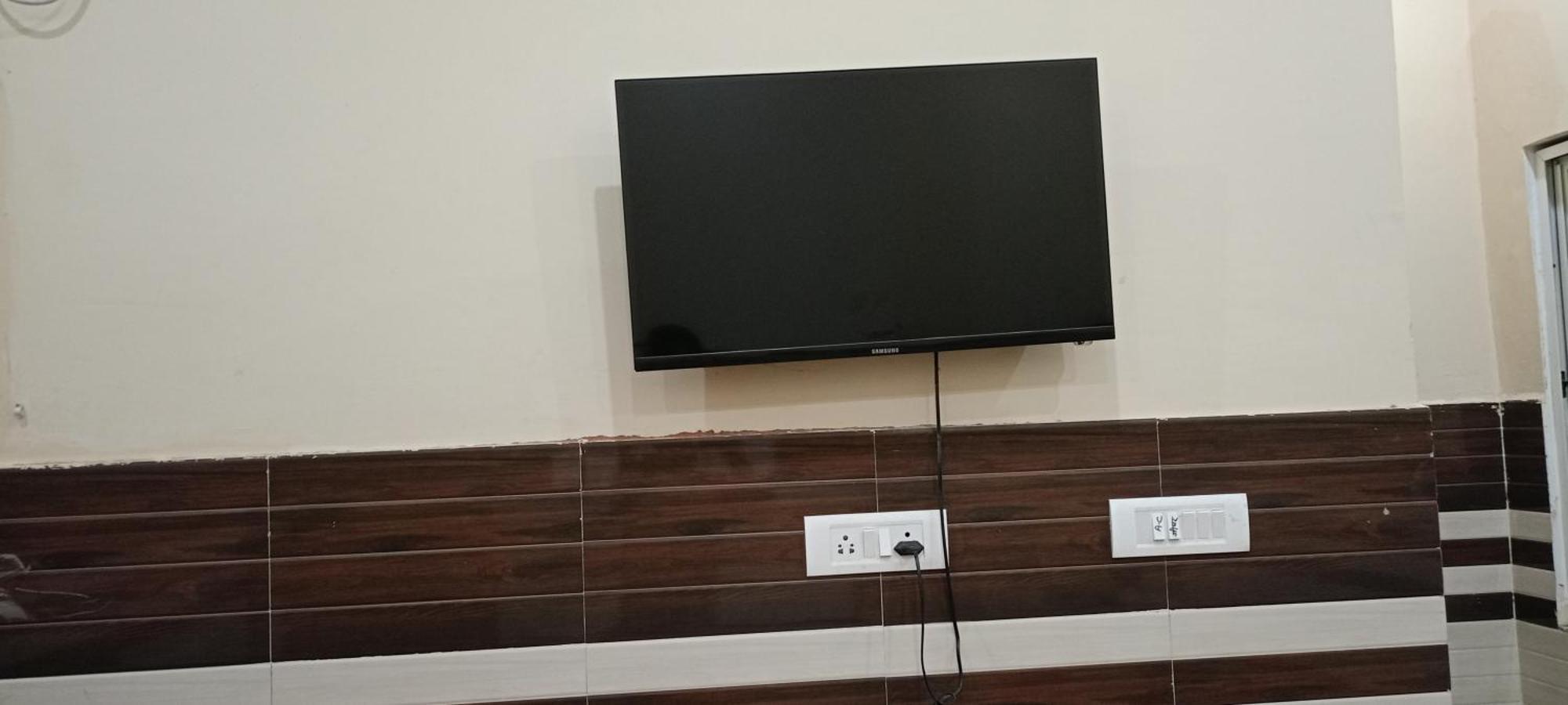 New Gayatri Palace Near Prem Mandir Vrindāvan Zewnętrze zdjęcie